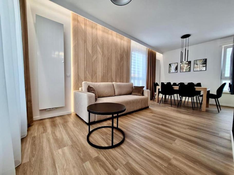Easy Rent Apartments- Business Center 205 ルブリン エクステリア 写真